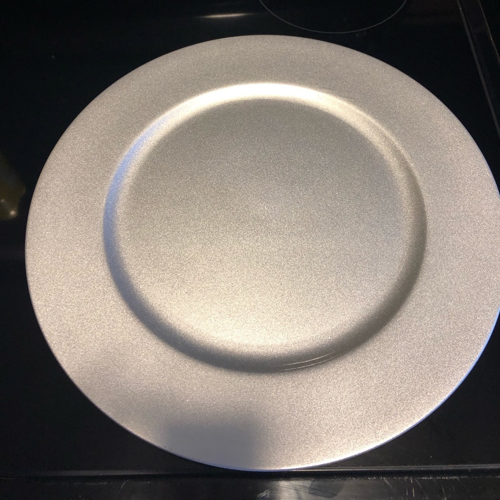 Plastic Silver Charger Plates